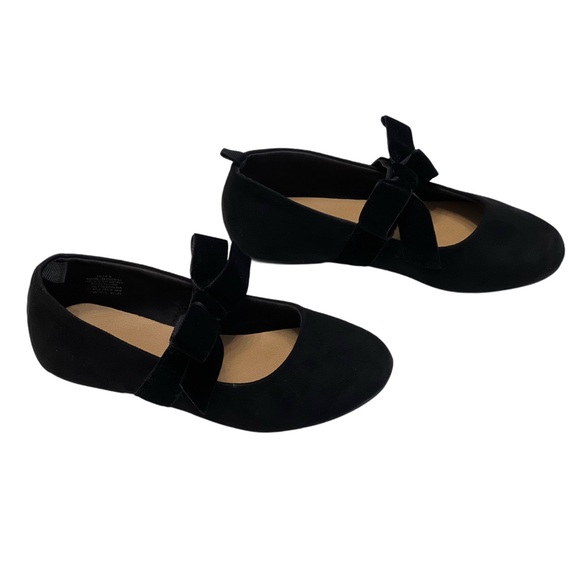 Old Navy Black Kids Faux Suede Dress Shoes with Velvet Bow Straps | Girls 11T - Picture 2 of 6